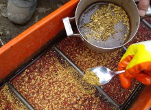 振动皮带往复式沙金溜槽