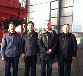 俄罗斯客户来厂订购设备